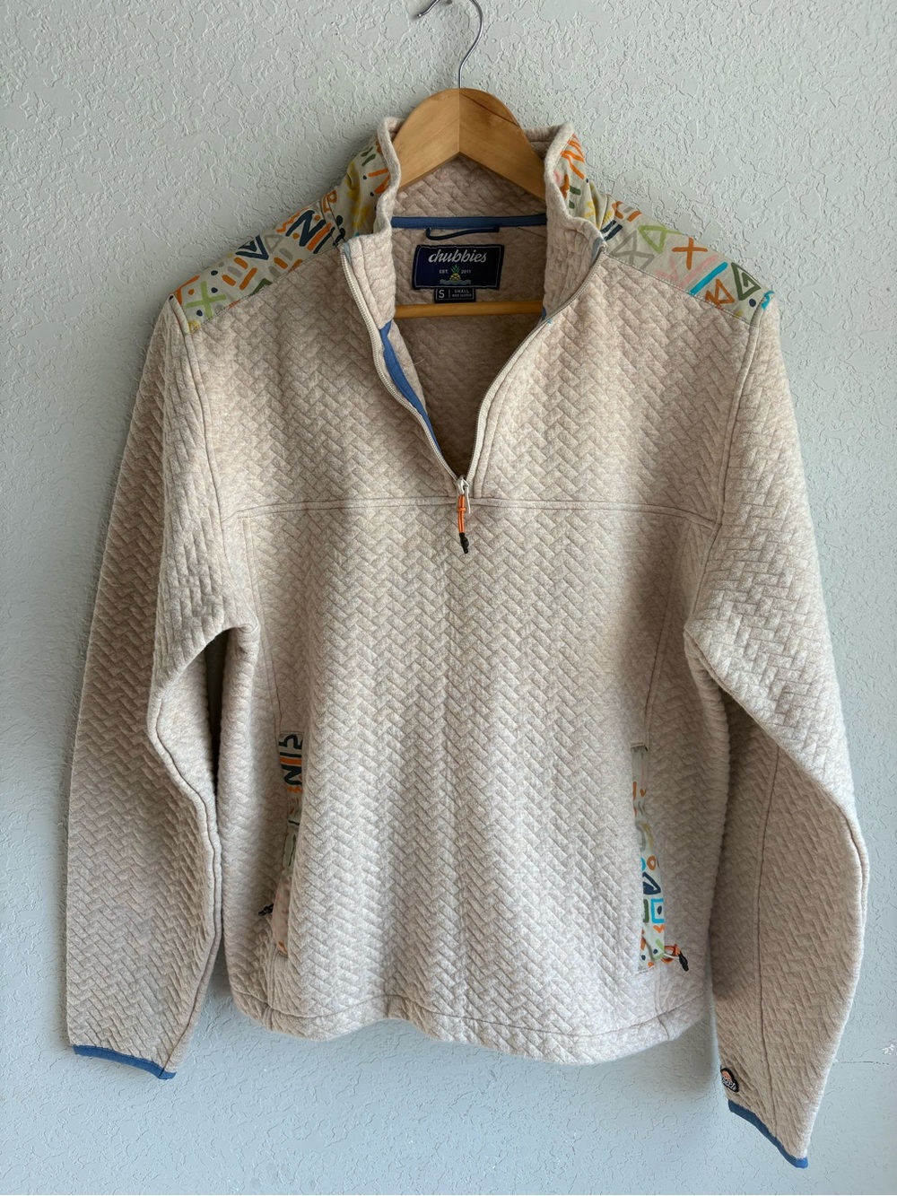 Chubbies Sandstorm Quilted Quarter-Zip Pullover Sweatshirt Men’s Small Beige